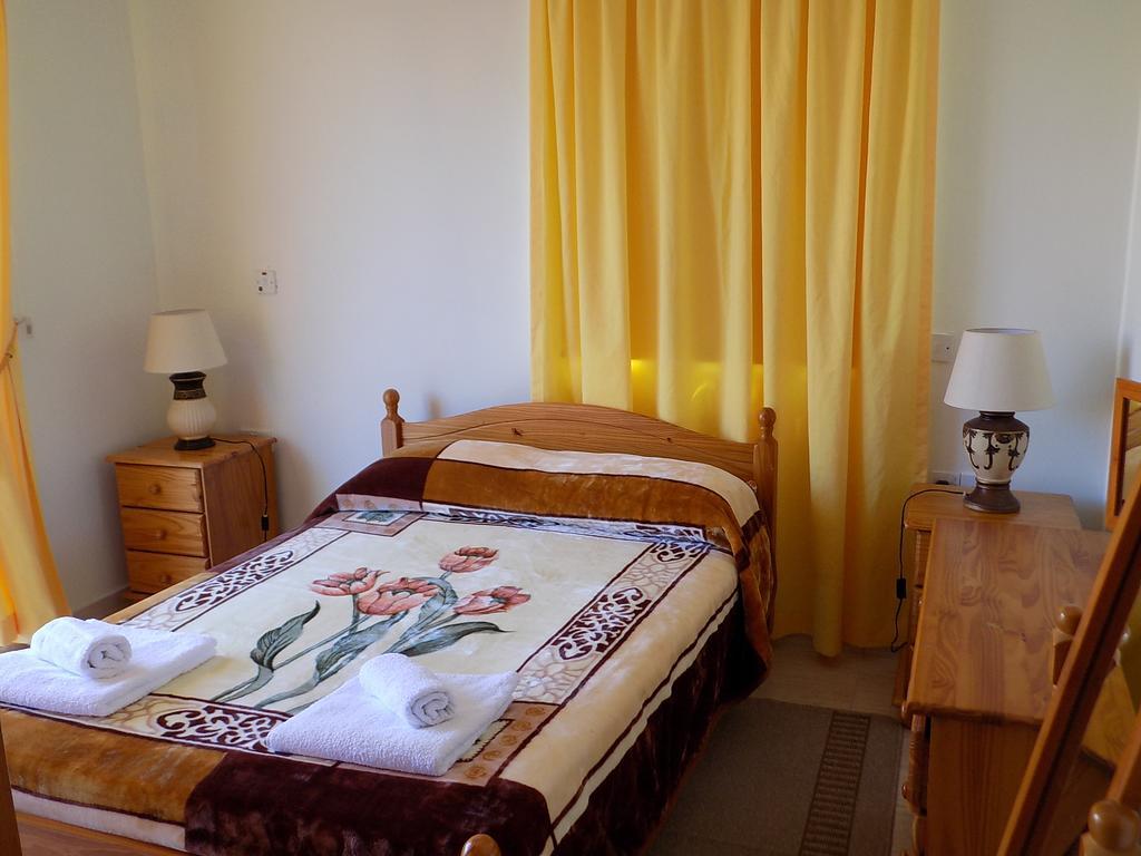 Hôtel Kyriakos Court à Paphos Extérieur photo