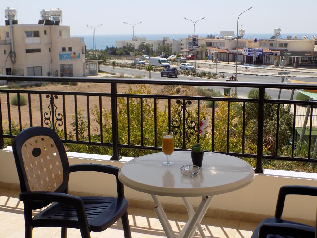 Hôtel Kyriakos Court à Paphos Extérieur photo